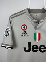 Juventus 2018/19 Away Jersey - Cristiano Ronaldo