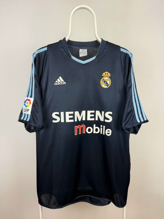 David Beckham - Real Madrid 2003/04 Away Jersey 󠁧󠁢󠁥󠁮󠁧󠁿