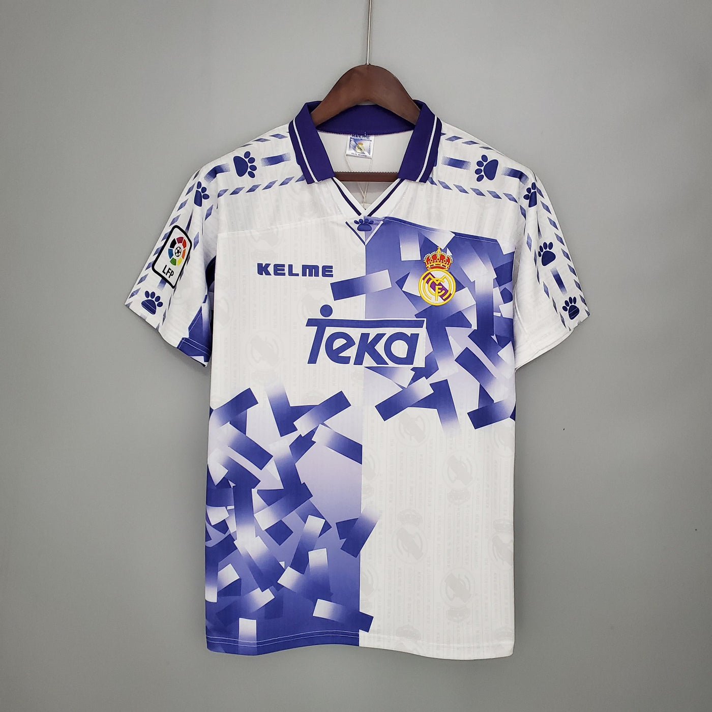 Real Madrid 1996/97 Third Retro Jersey
