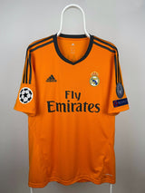 Gareth Bale - Real Madrid 2013/14 Away Jersey 󠁧󠁢󠁷󠁬󠁳󠁿