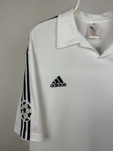 Real Madrid 2001/02 Home Jersey - Raul Gonzalez