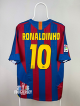 FC Barcelona 2005/06 Home Jersey - Ronaldinho