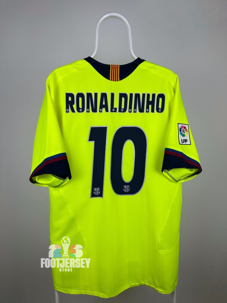 FC Barcelona 2005/06 Away Jersey - Ronaldinho