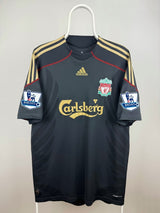 Steven Gerrard - Liverpool 2009/10 Away Jersey 󠁧󠁢󠁥󠁮󠁧󠁿