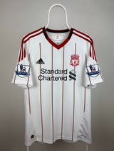 Steven Gerrard - Liverpool 2010/11 Away Jersey 󠁧󠁢󠁥󠁮󠁧󠁿
