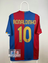 FC Barcelona 2006/07 Home Jersey - Ronaldinho