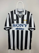 Juventus 1996/97 Home Jersey - Zinedine Zidane